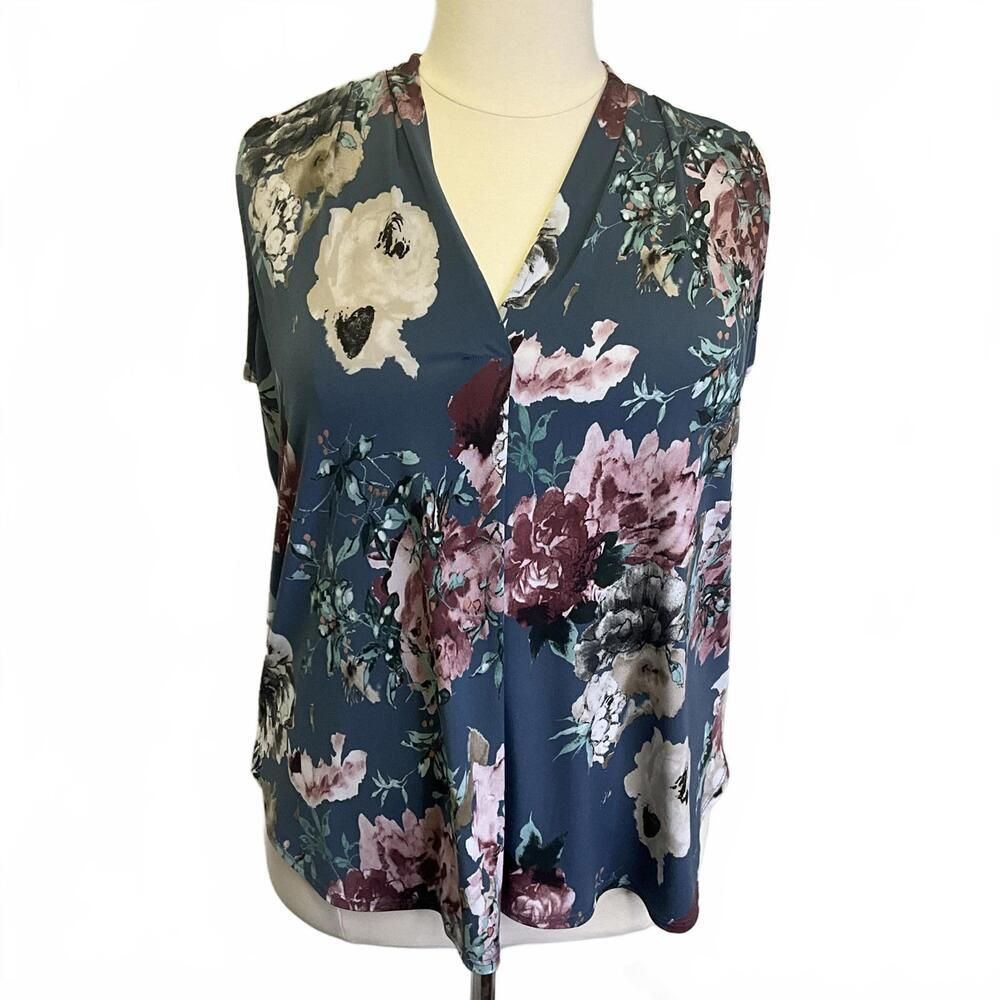 Beacon Apparel Women's Size 2X Plus Blue Floral Sleeveless Blouse Top USA